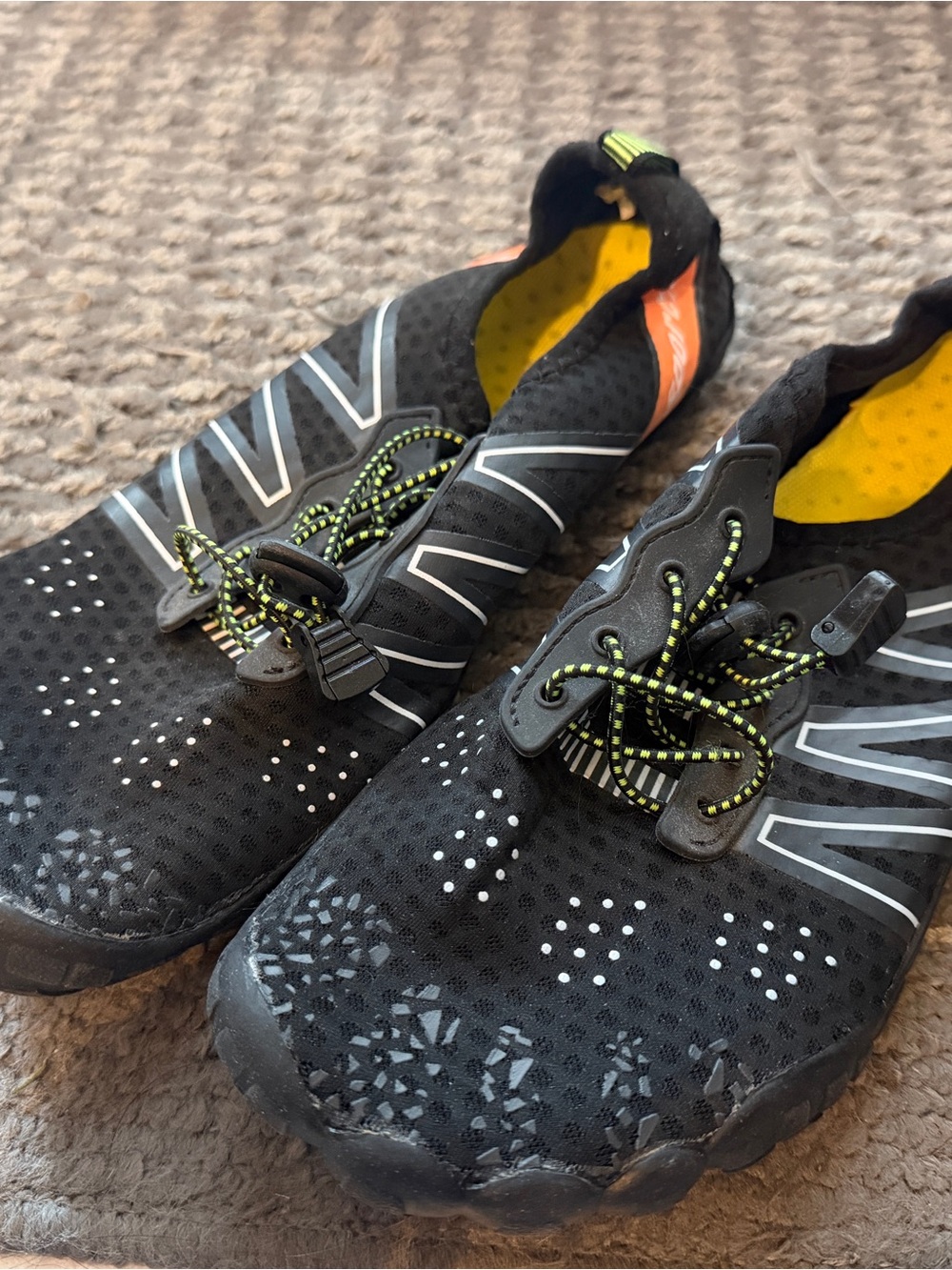 Men's 9.5 or Women’s 10.5 Black Water Shoes